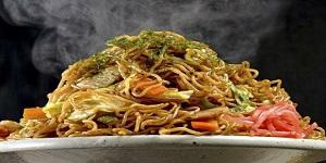 大盛無料サービス！本格鉄板焼きそば.jpg