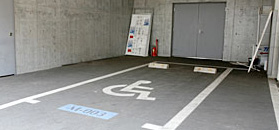 車椅子利用者駐車場